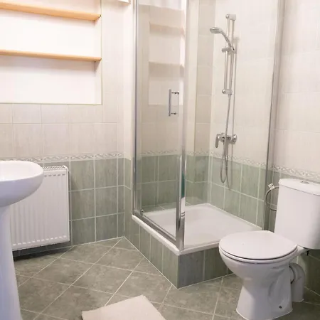 ホームステイ Kolorowy Dom Letniskowy デンプキ